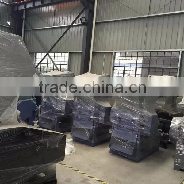 Economic Plastic Bottle Crusher for School photo-4