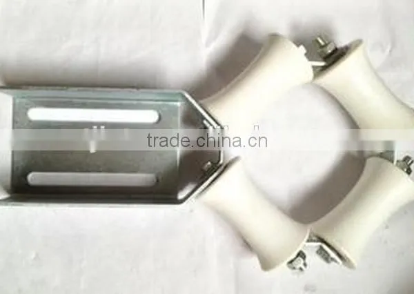 Lift compensation chain guide pulley device
