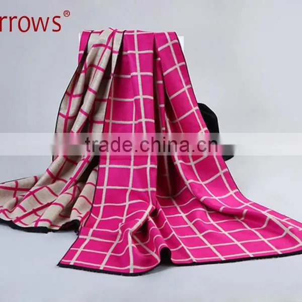 China Red Tartan Grid Plaid Shawl Pashmina Poncho Scarf for Ladies Girls Winter Late Autumn photo-5