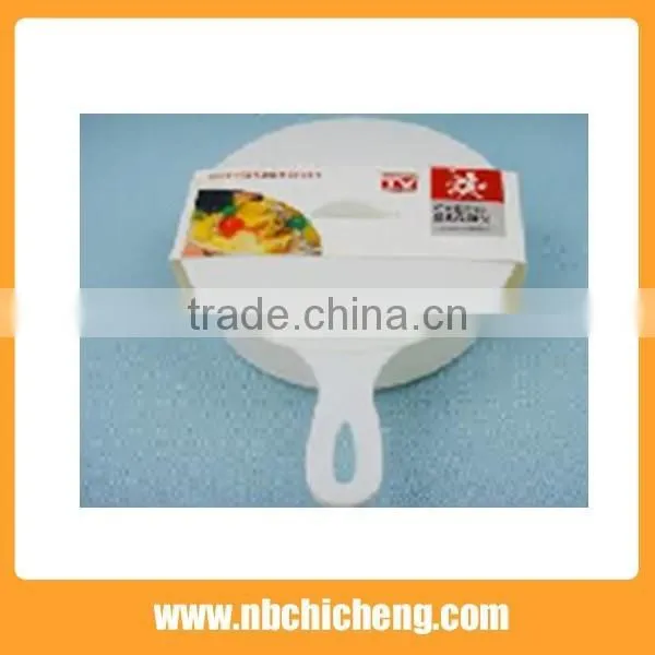 White Plastic Microwave Saucepan with Lid