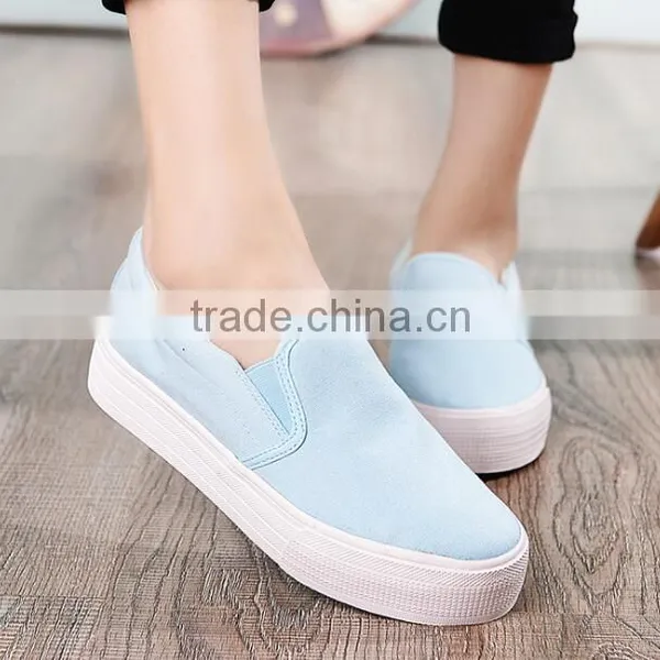 Zm35607a Wholesale Casual Canvas Shoes Beautiful Girls Slip on Shoes photo-4