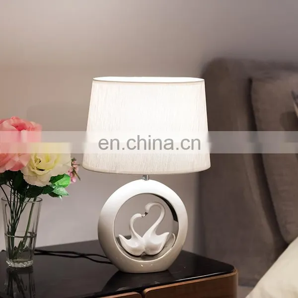 Novel Gift Item Love Theme Custom Swan Shape Ceramic Modern Nordic Table Lamps for Hotel Home Decor photo-6