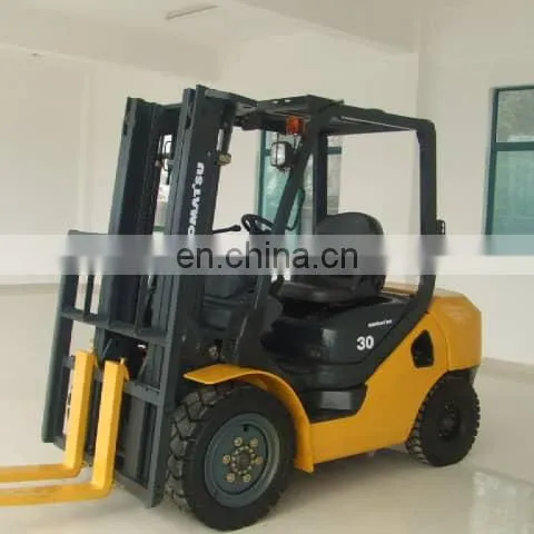 Mini Size Komatsu Used Manual Forklifting Komatsu FD30 Forklift for Sale photo-4