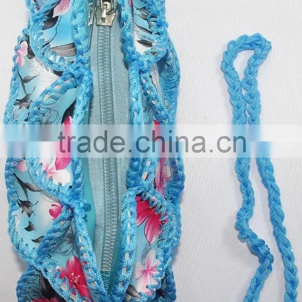 China Shoulder Sling Bag Unique Pattern Design Function Pocket Inside photo-4