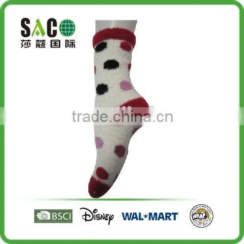Colorful Dots Pattern Fluffy Socks photo-6