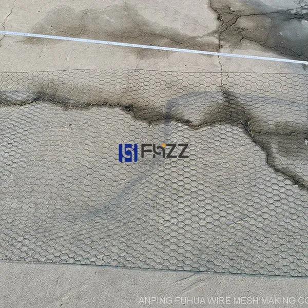 PVC Coated Hexagonal Wire Mesh, Plasticized Hexagonal Metal Mesh, Long-Lasting Wire Fencing for Poultry and Animals photo-5