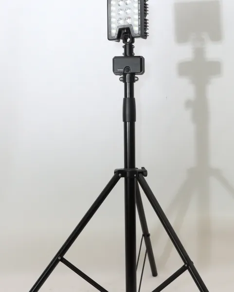 Portable Mobile Telescopic Work Light photo-3