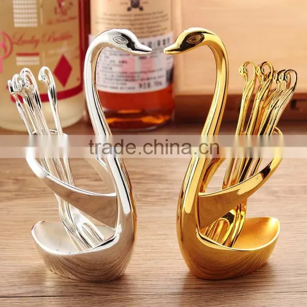 Top Grade Zinc Alloy Swan Tableware With Fork and Spoon