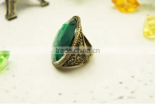 Green Big Round Gemstone Cutting Flower Vintage Ring Jewelry For Women photo-4