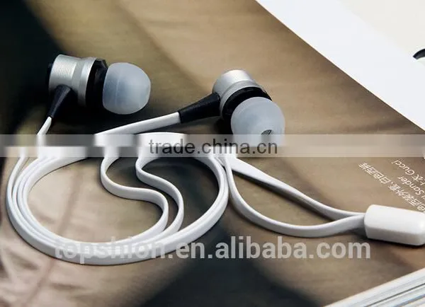 2015 New Products Hot Selling Earphone Colorful In-ear Earphones With Flat Cable photo-5