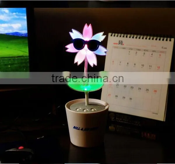Wholesale Dancing Flower Light Speaker Newest Swing Flower Dancing Speaker Flash Intelligent Flower Speaker photo-3