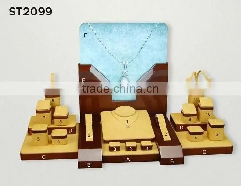 China Exhibitor Organizer for Shop Counter and Store Window Leather Jewelry Display Set photo-2