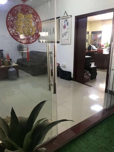 Guangzhou Monisa Clothing&handbag Trading Co., Ltd company overview - view 2