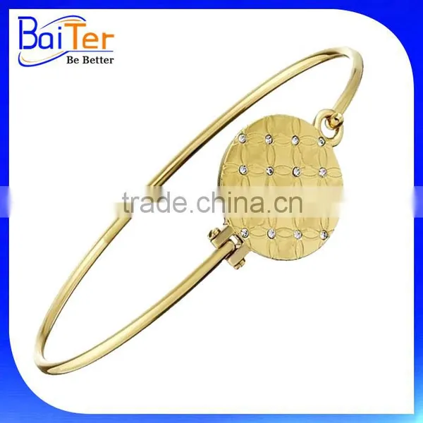 Customizable Engraved Circle Round Charm Engraved Initial Monogram Bangle Bracelet Wholesale photo-2