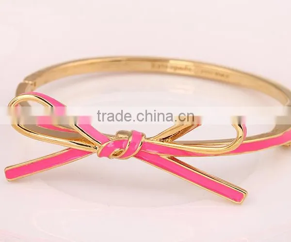China Wholesale Bowknot Style High Quality Glow Bracelet photo-4