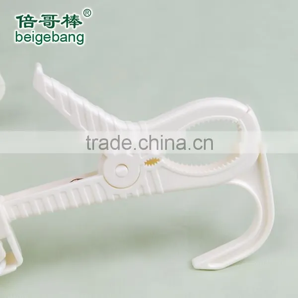 Plastic Cloth Hanger & Hook photo-5