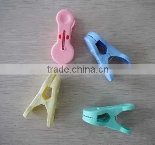 small plastic clips