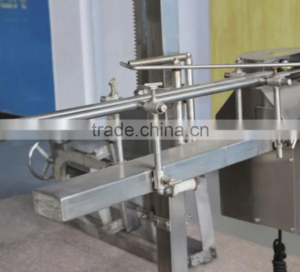 Professional Poultry Slaughter Line Head And Claws Cutting Machine For Abattoir Plant photo-4