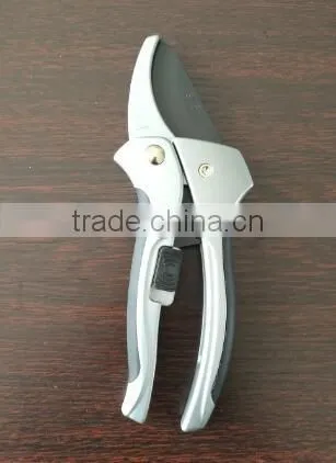 pruner