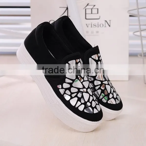 Latest Cheap Canvas Shoe Women Walking Shoes From China Factory photo-2