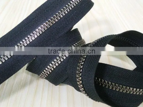 Big Teeth Plastic Zipper photo-5