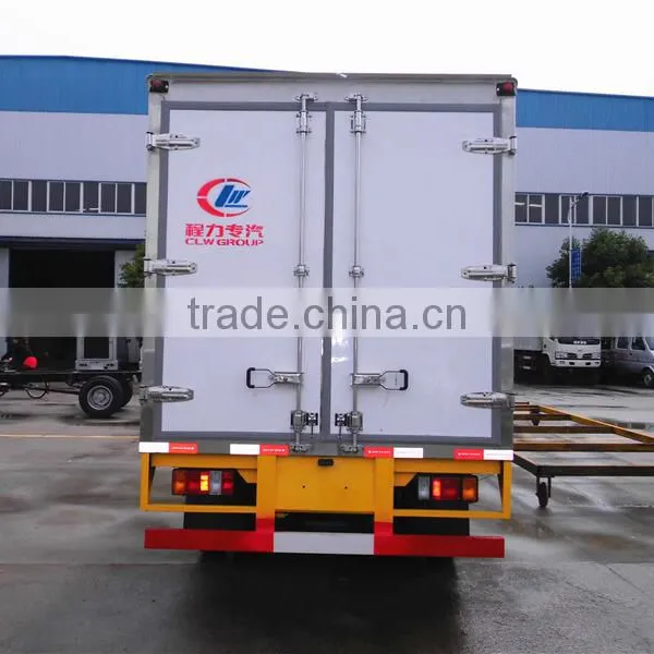 Japanese Diesel 3ton Refrigerated Tank Truck photo-5