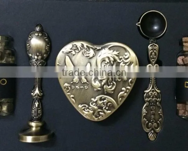 Luxury Foldable Gift Box for Stamped and Candle and Oil . photo-4