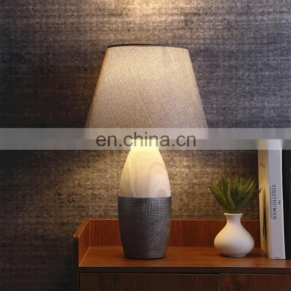 Nordic Living Room Decoration Brown Table Lamp Wholesale Cheap Exquisite Ceramic Bedside Lamp photo-4