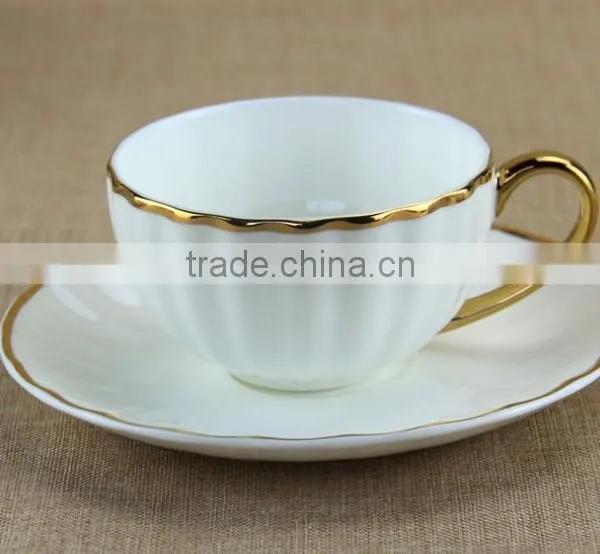 15 Piece Porcelain Coffee and Tea Set photo-5