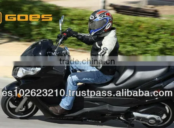 SCOOTER GOES BRAND photo-4