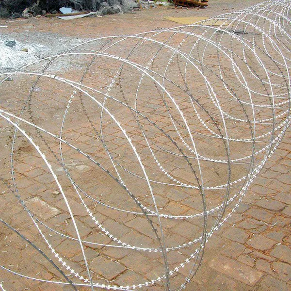 Galvanized Razor Wire With 3mm Blade Thickness for Perimeter Security photo-5