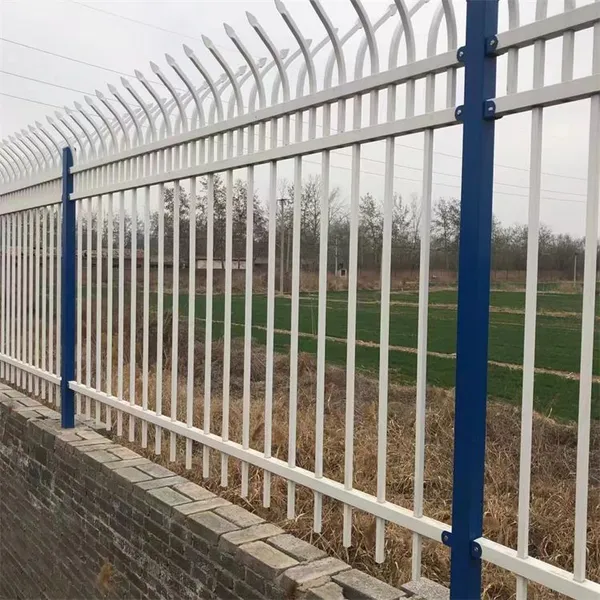 Panel de valla de hierro ornamental con curvatura 3D para mejorar la seguridad y la estética del jardín