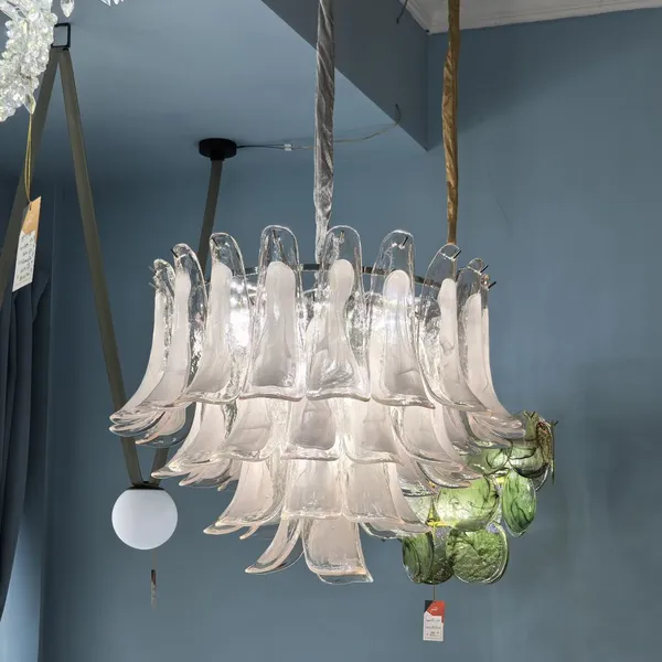White Murano Saddle-Petal Tiered Chandelier - Chrome E14, Dia 80cm