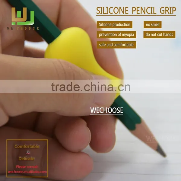 Wholesale Silicone Pencil Grip Between Index and Middle Finger Aimed at Correcting Children Hold a Pen Comfortable ly photo-5