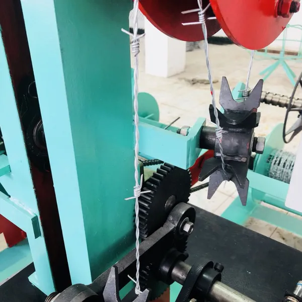 CS-B Type Single-strand Barbed Wire Machine, Suitable for Wire Mesh Production, PLC Control Core Component, Stainless Steel Material photo-3