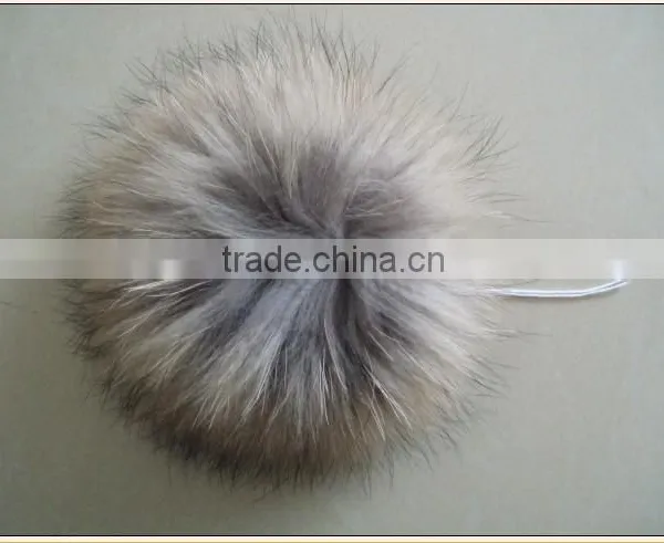 Natural Fur Pompoms / Fur Bobbles / Wholesale Raccoon Fur Pom Poms photo-5