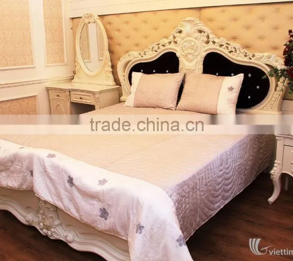 NEW STYLE 2015 ! HAND EMBROIDERED BLANKET WITH PILLOW CASES, SOFT, BREATHABLE WITH ELEGANT DESIGNS AND COLORS photo-2