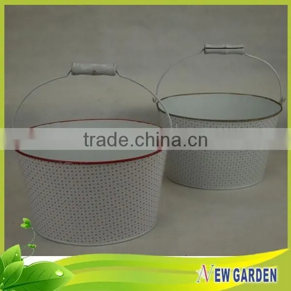 Waterproof Practical High Level White Indoor Hanging Plant Pots photo-2
