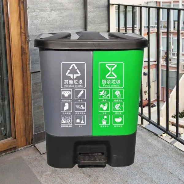 Heavy-Duty HDPE Trash Can 120L With Reinforced Base and Lid Lock