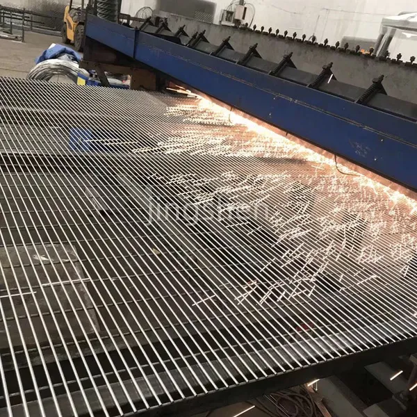 3D Welded Wire Mesh Panels, 3D Curved Fences, Arched Outdoor Garden Fences for Sale photo-5