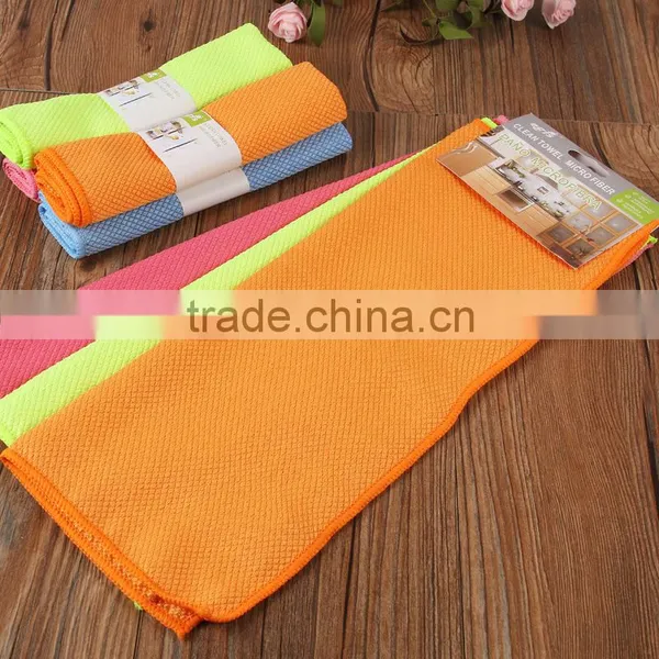 China Factory Direct Sell 30x40cm Microfber Fish Scale Car Window Cleaning Towel photo-4