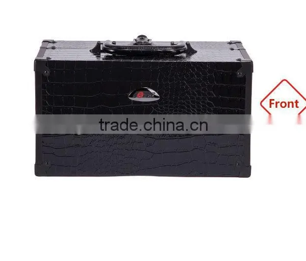 Original Factory Supplier Rolling Station Crocodile Pattern Makeup Vanity Case photo-2