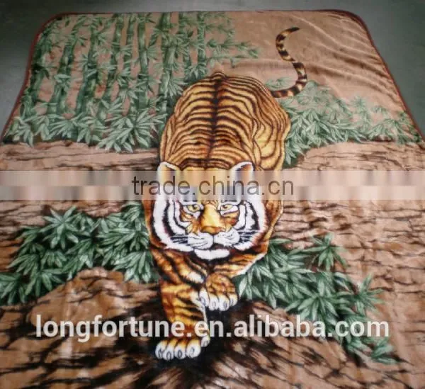 China Suppliers Quilt Blankets Rebel Wholesale 100% Polyester Knitted Cuddly Horse Print Fleece Blanket photo-2