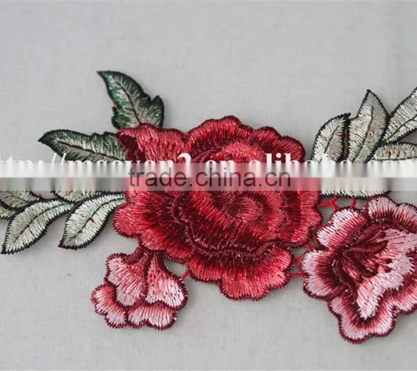 2016 Hot Sale Polyester Knitting Fabric Embroidery Patch Flower Printing for Ladies photo-3