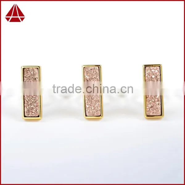 18k Yellow Gold-plated Base Metal Band Ring With Long Rectangle Rose Gold Druzy Stone photo-6