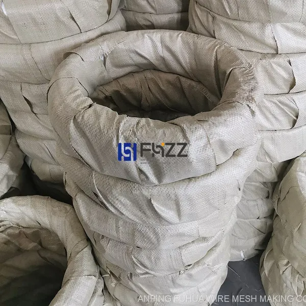 Galvanized Razor Wire CBT-65 18 Inch Diameter 33 Loops for Perimeter Security Fencing Wire photo-5