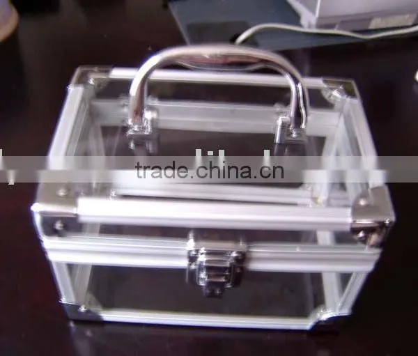 2013 New Design Aluminum Exquisite Acrylic Case With Handle and Locks Size 190*110*110
