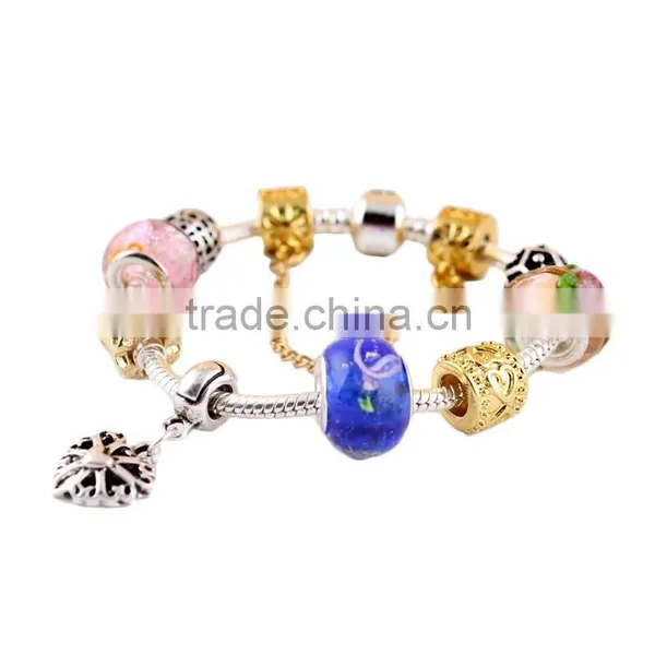 Wholesale New Fashion Alloy Bracelet for Women photo-3