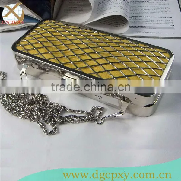 Silver Hinge Net Shape Clasp Box for Toiletry