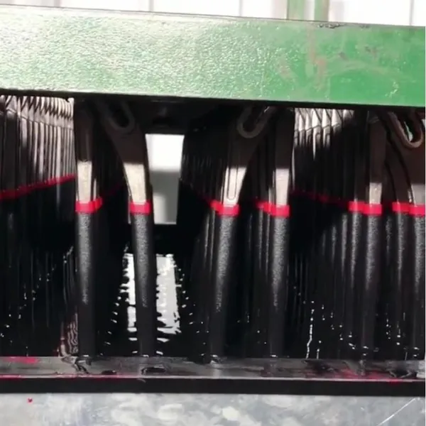 Automatische Tauchbeschichtungsanlage für PVC - Plastisol für Metallgriffe und -regale